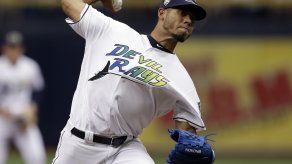 Rays blanquean a Yanquis en 1er triunfo de venezolano Font