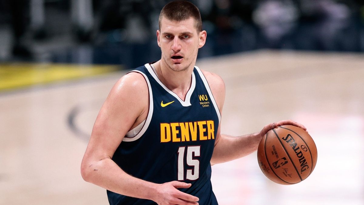Nikola Jokic anota 37 puntos contra Warrios en NBA