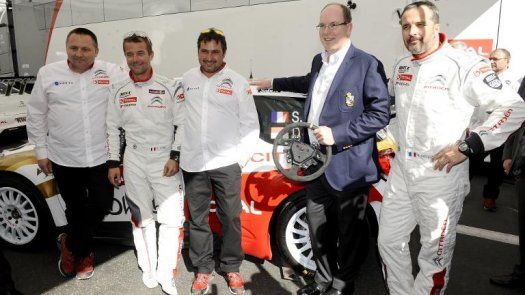 Alberto II dio dos vueltas en circuito de Le Castellet con Loeb