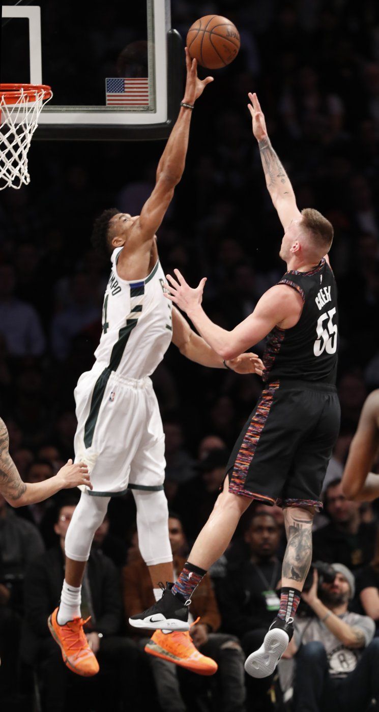 Bucks aplastan 113-94 a los Nets