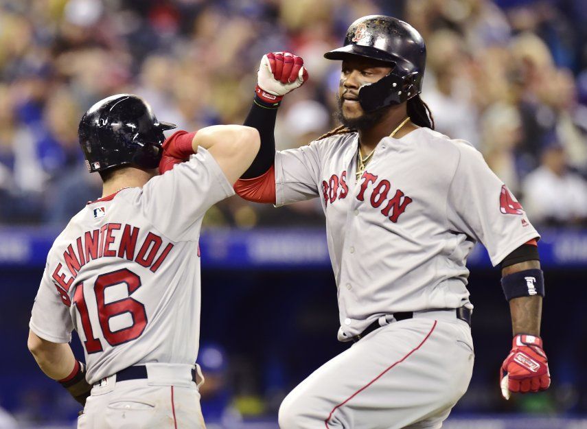Price rompe racha de 3 derrotas y Boston gana 5-2 a Toronto