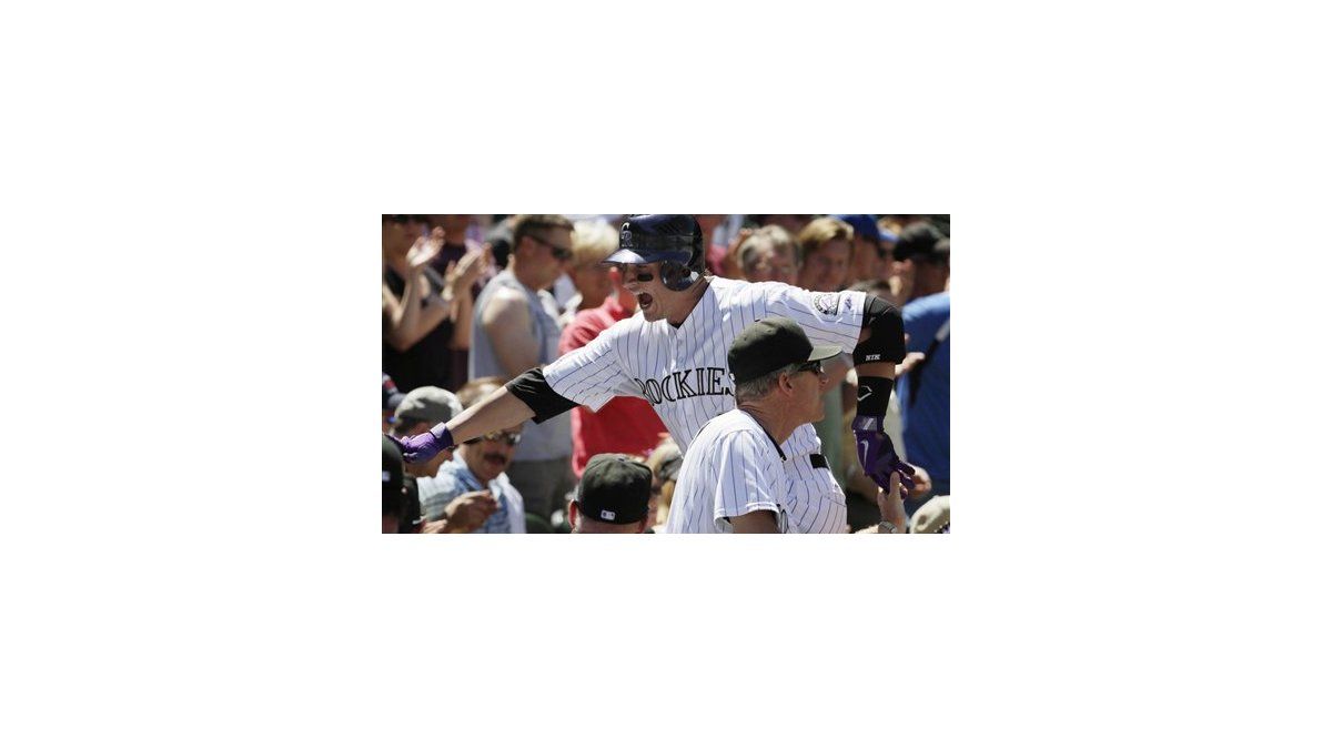 MLB: Rockies 7, Astros 6, 10 entradas; decide un wild pitch