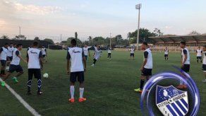 Javier Reales es el nuevo técnico del Atlético Veragüense