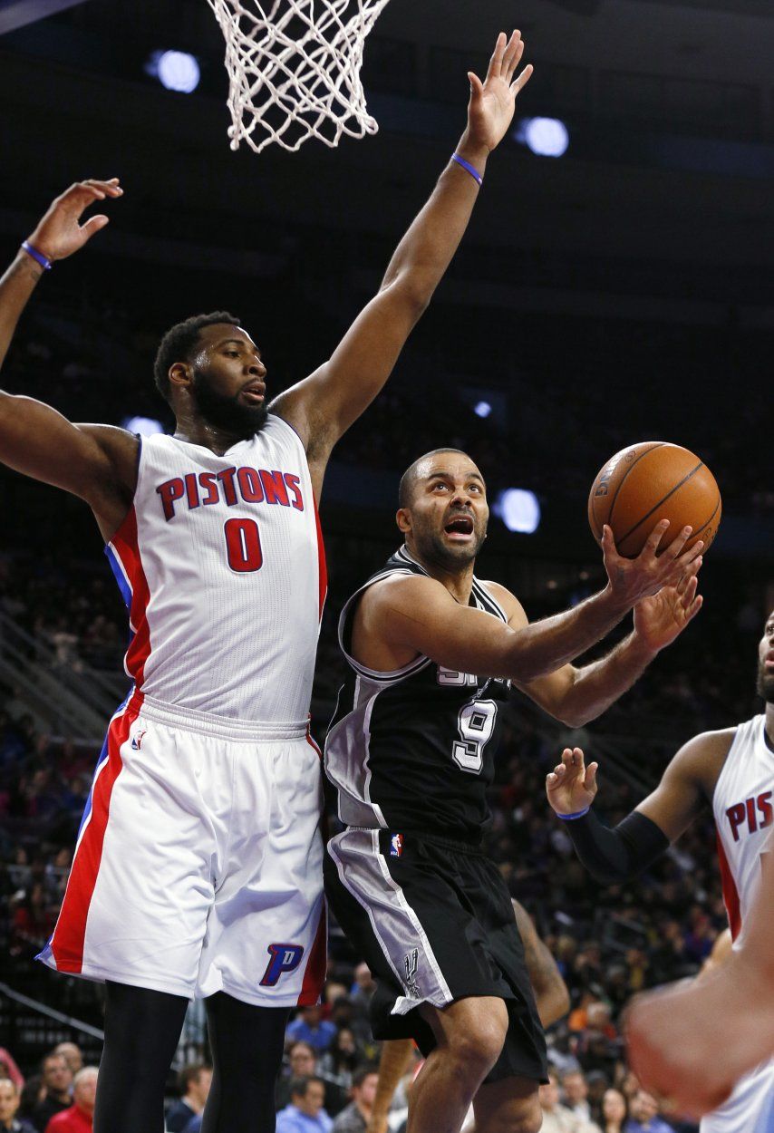 Spurs despachan 104-87 a Detroit