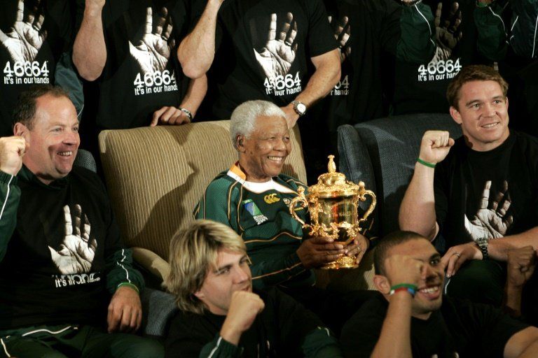 Nelson Mandela entra en Salón de la Fama del rugby a título póstumo