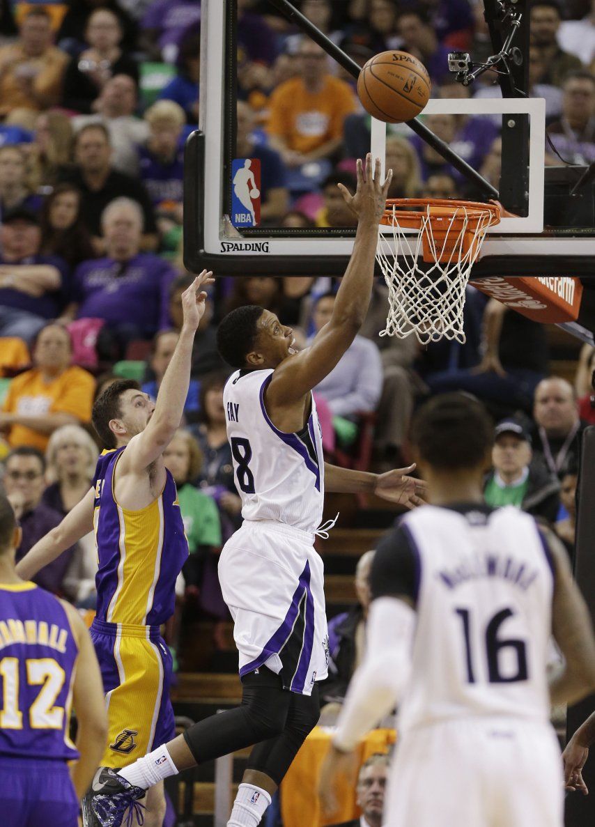 Gay y McCallum cargan ofensiva de los Kings