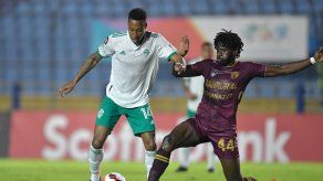 Manuel Gamboa fue titular en la Concachampions con el Comunicaciones de Guatemala