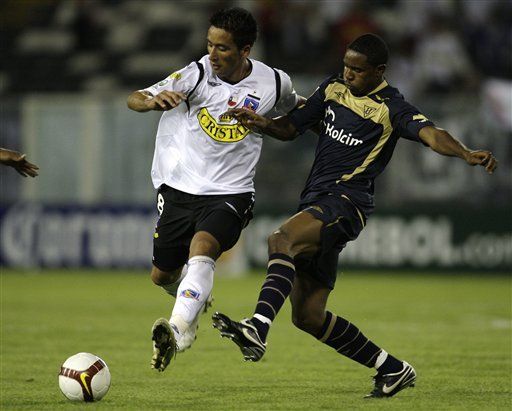 Libertadores: Colo Colo golea 3-0 a Liga de Quito