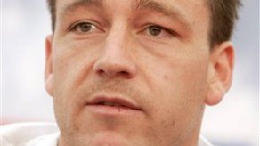 Más cuestionamientos a Terry como capitán de Inglaterra