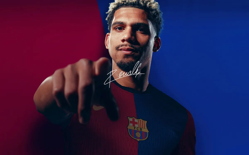 Ronald Araujo renueva con el FC Barcelona hasta 2031