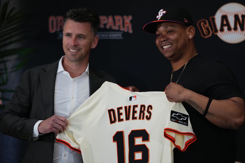 MLB: Los Gigantes de San Francisco presentaron a Rafael Devers