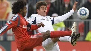 Saborí­o anota y Real Salt Lake golea 3-0 al Union