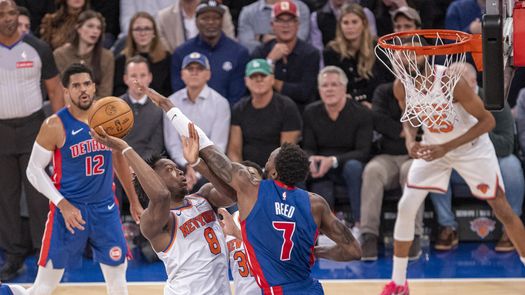 Los Knicks rompen la racha de los Spurs con victoria en casa Los Knicks rompen la racha de los Spurs con victoria en casa