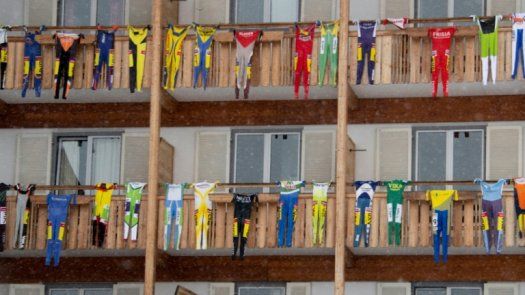 Los patinadores holandeses buscan refugio en un lago de Austria frente al cambio climático