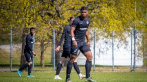 Panameño Newton Williams vuelve a jugar en Letonia