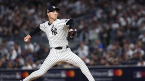 MLB: Yankees hacen efectiva la opción del lanzador Luke Weaver para 2025