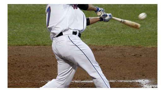 MLB: Mets 3, Rojos 0; Santana domina y jonronea