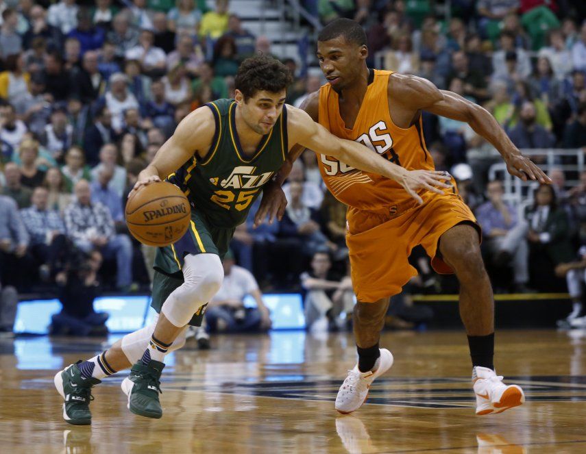 Ingles anota 15 y Jazz humilla a Suns