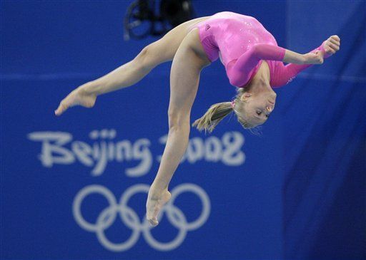 Liukin gana oro en 1-2 de Estados Unidos en gimnasia