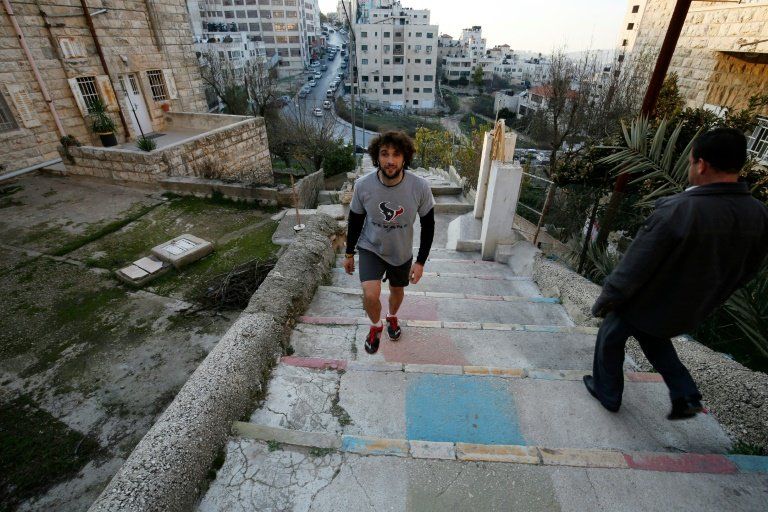 Correr contra Bolt en Rio, el gran sueño de un joven atleta palestino