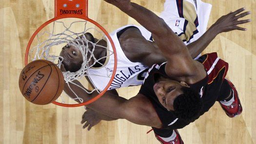 Con doble doble de Whiteside, Heat doblega a Pelicans