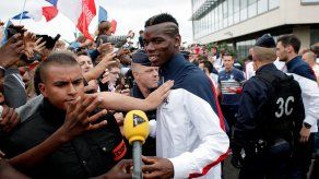 Les Bleus regresa a Francia tras Mundial