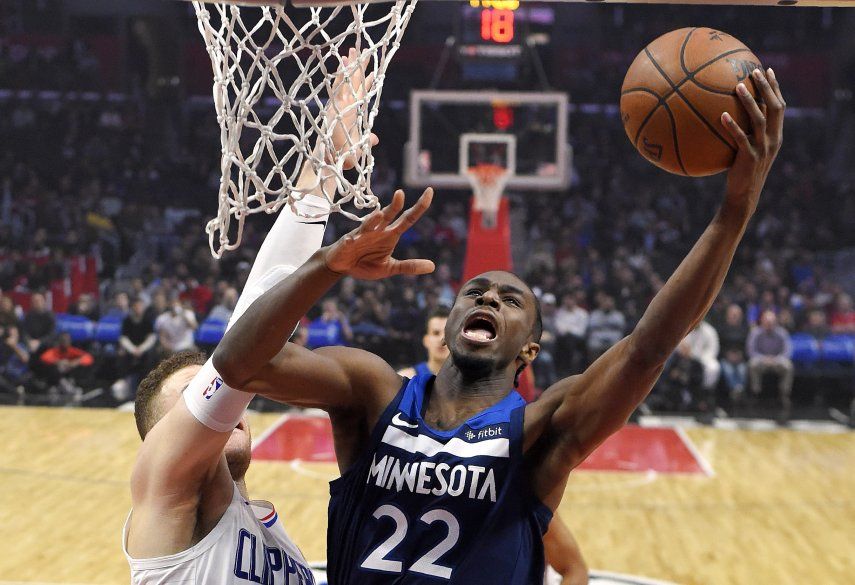 Wiggins lidera victoria de los Timberwolves sobre Clippers