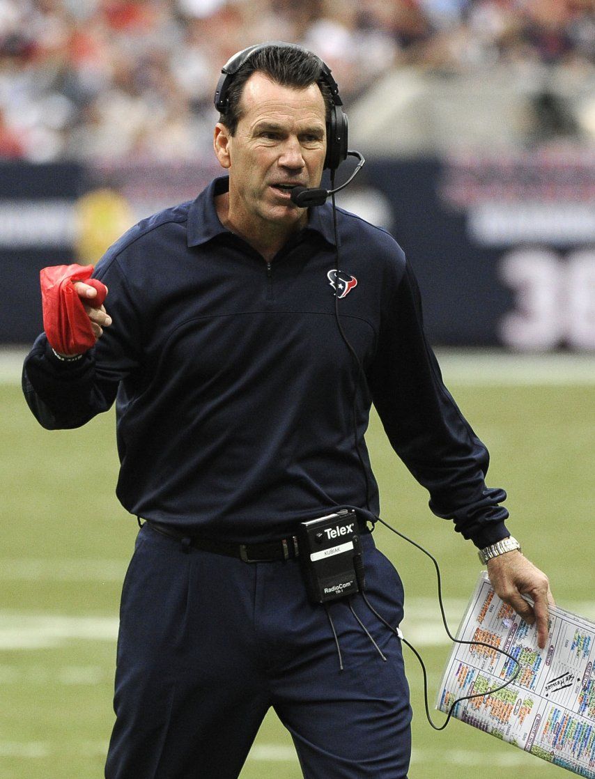 Gary Kubiak firma contrato por 4 años para dirigir a Broncos