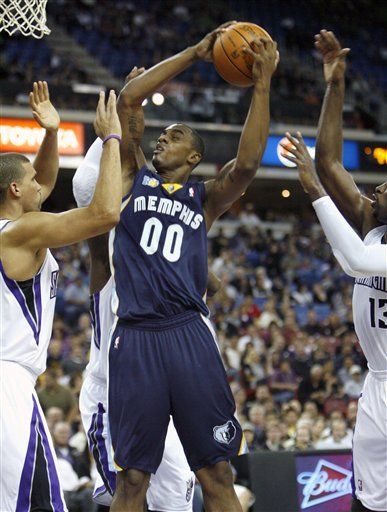 NBA: Grizzlies 100, Kings 91; Gay y Randolph conducen a Memphis