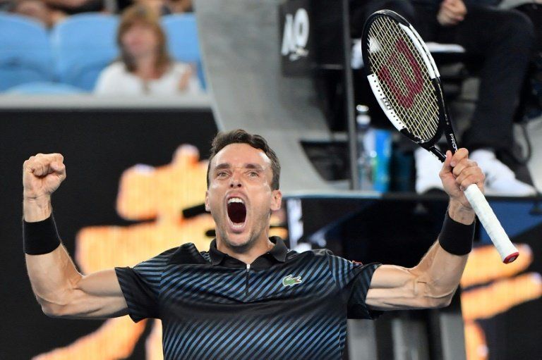 Bautista elimina a Cilic en cinco sets en octavos de Australia