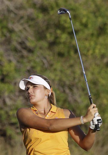 Thompson, de 16 años, lidera en Dubai; Granada a 3 golpes