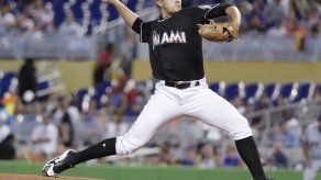 Venezolano López debuta con Marlins en victoria sobre Mets