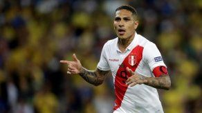 Paolo Guerrero es convocado para la triple fecha de Perú en la eliminatoria
