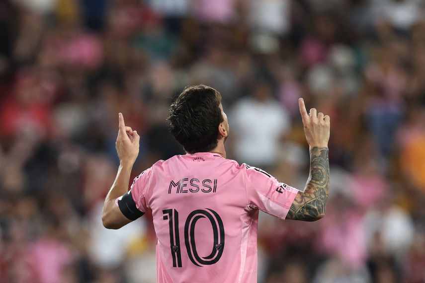 Lionel Messi anota doblete en la victoria del Inter Miami en la MLS