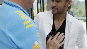 Brasil comienza concentración para el Mundial en medio de protestas